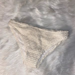 Crocheted bikini bottoms